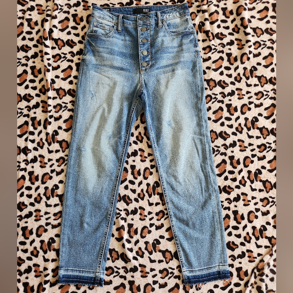 Kut from the kloth frayed straight leg high rise jeans size US 27